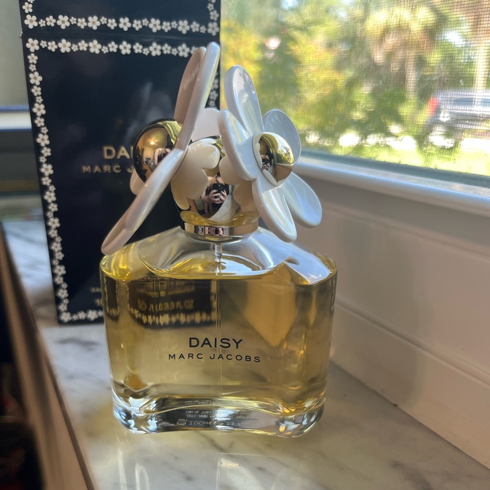 Marc Jacobs Daisy eau de toilette 3.3oz